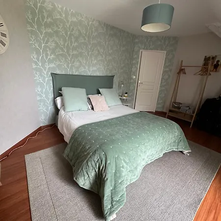 Δωμάτια σε οικογενειακή κατοικία Loue Pour Manifestation Circuit Des 24H 4 Chambres De Standing Dans Un Ecrin De Verdure