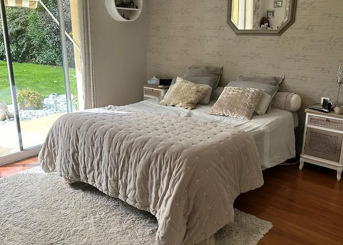 Loue Pour Manifestation Circuit Des 24H 4 Chambres De Standing Dans Un Ecrin De Verdure Habitación en casa particular *